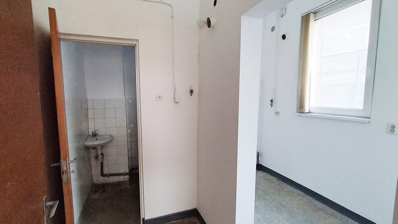 Mihai Bravu Vanzare spatiu comercial